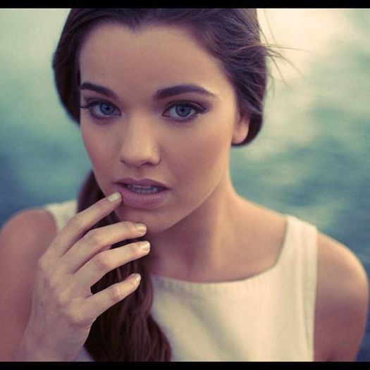 424930_176740189133909_279431704_n