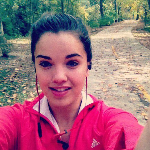 486368_129349407221778_563963905_n