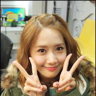 YoonA Peace <3 .