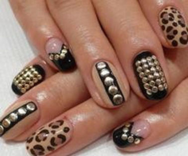 A67N4Z0CMAAe_w6_thumb.jpg_large - xo_Modele unghii_xo