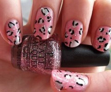 BCrNF1ICYAAzy5u_thumb.jpg_large - xo_Modele unghii_xo