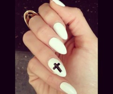 05c91d021f7311e2a0d822000a1c42d1_7_thumb - xo_Modele unghii_xo