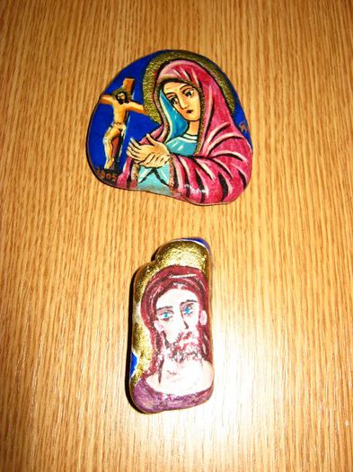 13 - icoane pe piatra