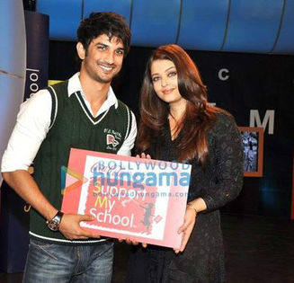 563545_357027751078794_668455641_n