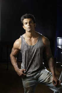 karan-singh-grover_f9d3153e4a607a