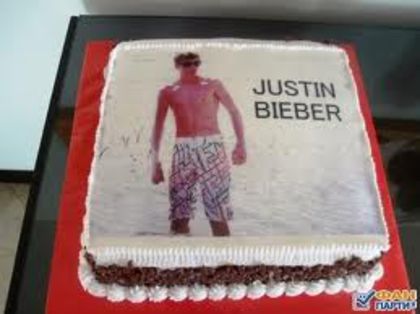 Sa mancam!!!!! - Happy Birthday Justin