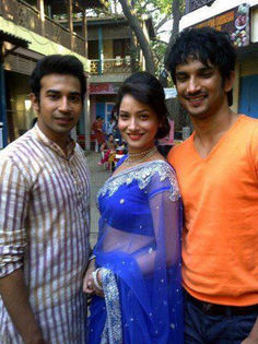 11420_430020770405578_1347428094_n - 2-Asha Negi si Shakti Arora