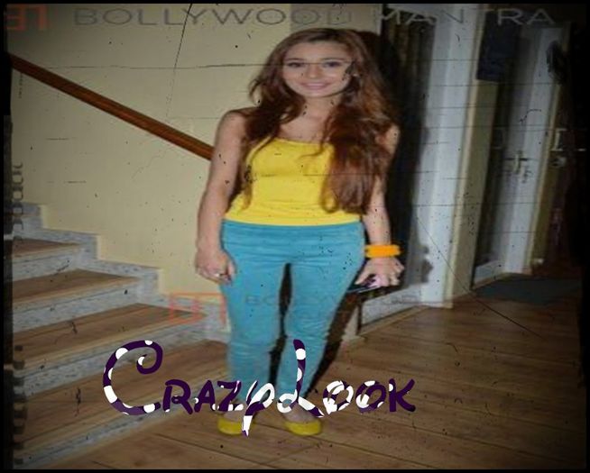  - sara khan23