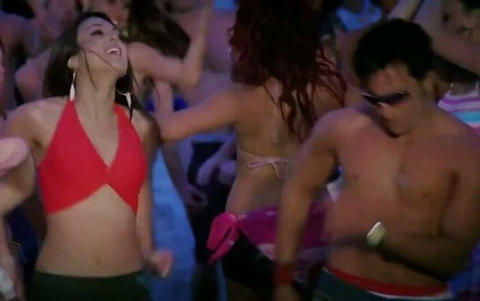 SN song HD - Saif si Preity 2