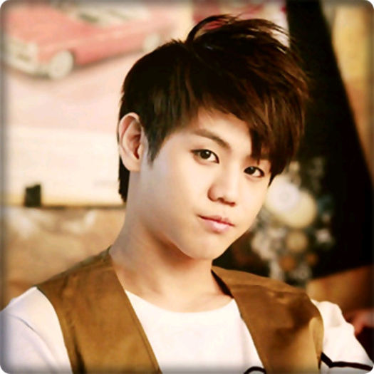 >> ..(intra) ..HYUUN!! ..Oo..hey.. :) - l - x - Episodul 15 - x - l