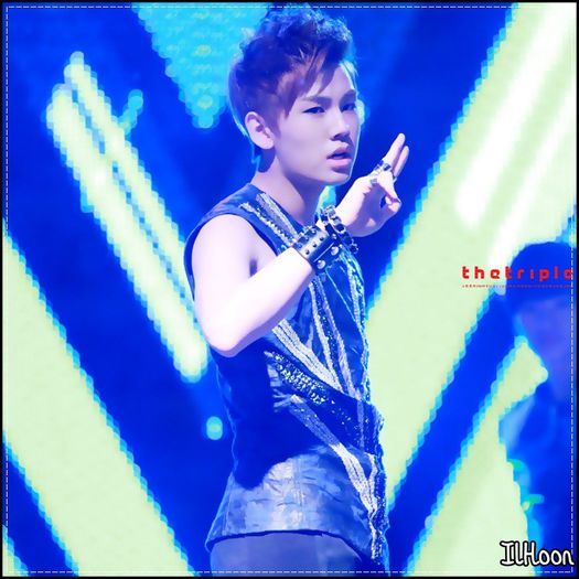 ♫ Nu stiu cum sa spun euu..:)) Sa sune maii..Ete naa..:)) HS hyung..:)) ;;). - l - x - Episodul 16 - x - l