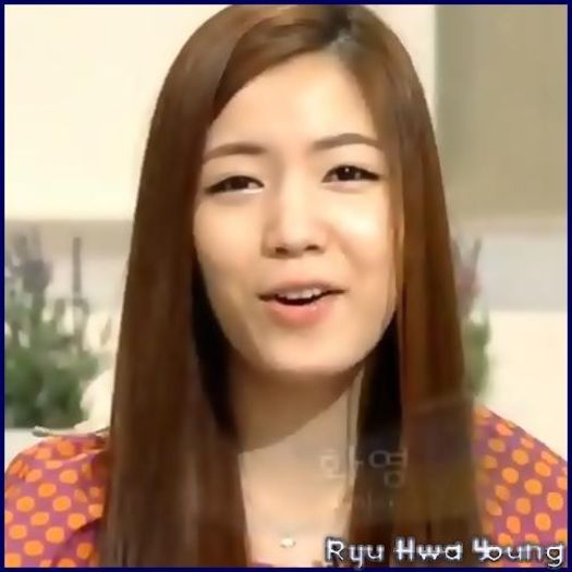 x. *se întoarce cu un bidon de apă* Doo,Hwa e happy :o3.