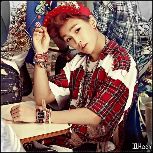 ♫ HS,daca tot esti cupidon..Cupleaza-te si tu cu ChoRong..:)) Heii again :)).