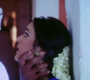 vlcsnap-483334 - Preity Zinta 06