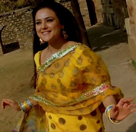 Bol Na Halke Halke - Jhoom Barabar Jhoom (2007) _HD_ _BluRay_ Music Videos_(720p).mp4_000111720