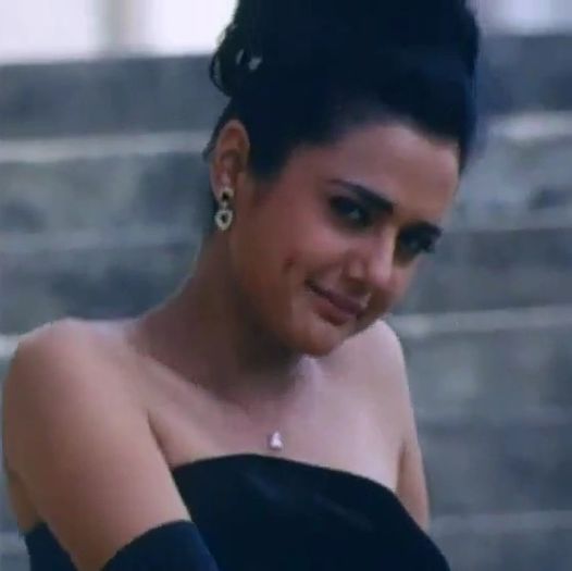 Chori Chori Chupke Chupke - Chori Chori Chupke Chupke (2001) _HD_ _BluRay_ Music Videos_(720p).mp4_0