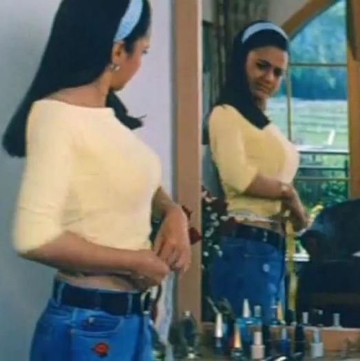 Diwana Hai Yeh Man - Chori Chori Chupke Chupke (2001) _HD_ _BluRay_ Music Videos_(720p).mp4_00007464