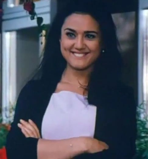 Diwana Hai Yeh Man - Chori Chori Chupke Chupke (2001) _HD_ _BluRay_ Music Videos_(720p).mp4_00018500