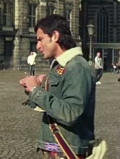 ladki kyon song (9) - Saif Ali Khan 2