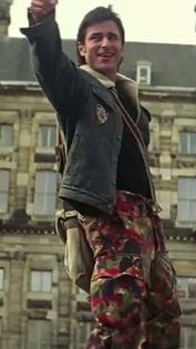 ladki kyon song (13)