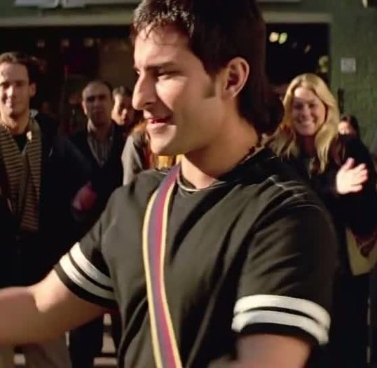 ladki kyon song (110) - Saif Ali Khan 2