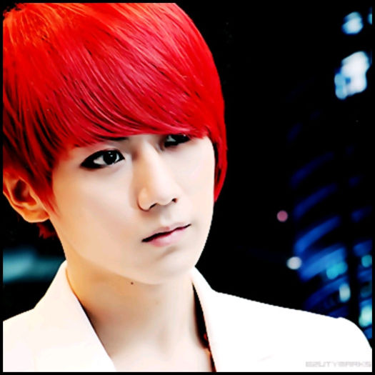 [(:] ..Nuu.. :-L ..ca o ucid maine. :-w. :-L ..yaa.. Bora..:( - l - x - Episodul 17 - x - l