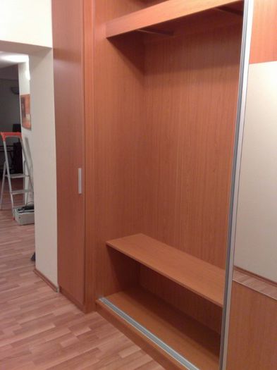 sifonier-hol-,pal-melaminat-cires-,canturi-abs,usi-glisante-cu-oglinda-(4)