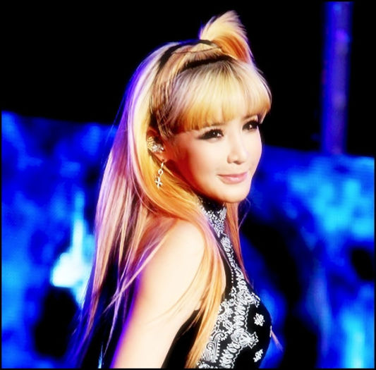 &. :> Hehe :> Sa nu`mi spui ca cedezi..:))