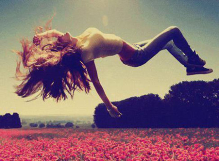 ; Te ignora acum,dar vor avea nevoie de tine mai tarziu.Asa e viata!
