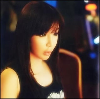 &. Ohh...e cam lunga lista...nu stiu pe cine sa nominalizez..:> :))