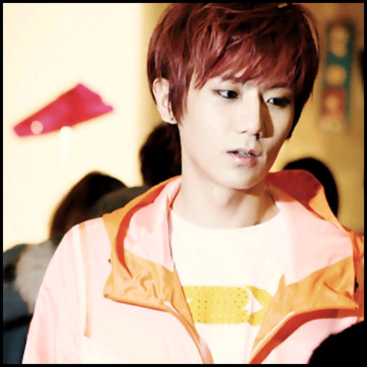 [(:] ..Ce bagati in voi? :)) ..Ji Min.. :-w Mananci fara mine?.. :-w.. :)) - l - x - Episodul 18 - x - l
