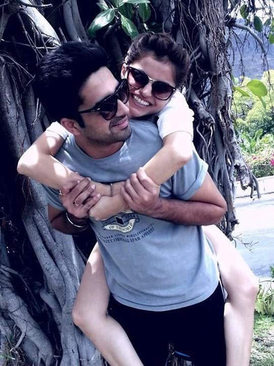 148604_453846217996011_1740842725_n - 17-Avinash si Ruby poze noii
