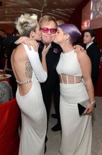 20130224_BD7CrCyCAAAvEZL - 0x - Twitter Pictures - Miley