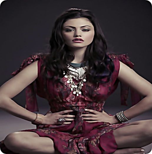 own 3xItsGottabeyoux3 - d-Phoebe Tonkin