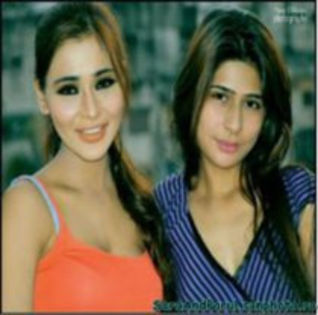 85884528_MJGVPNS - Sara Khan POZE NOI 2013