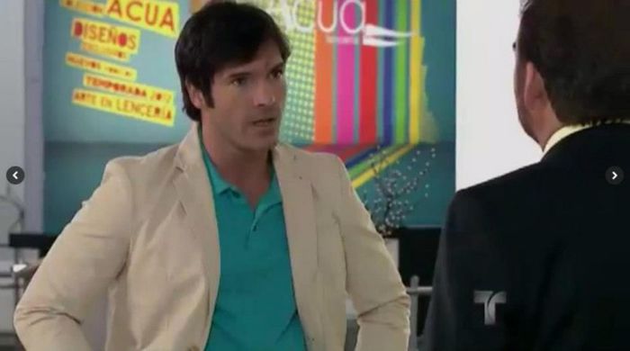 423933_236869683102022_1240980356_n - Marco   De   Paula