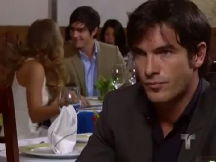 426586_236870493101941_39054405_n - Marco   De   Paula