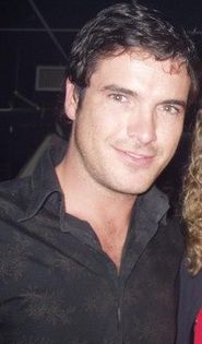 378342_226481577474166_1673937593_n - Marco   De   Paula
