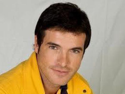 552637_226482080807449_494168787_n - Marco   De   Paula