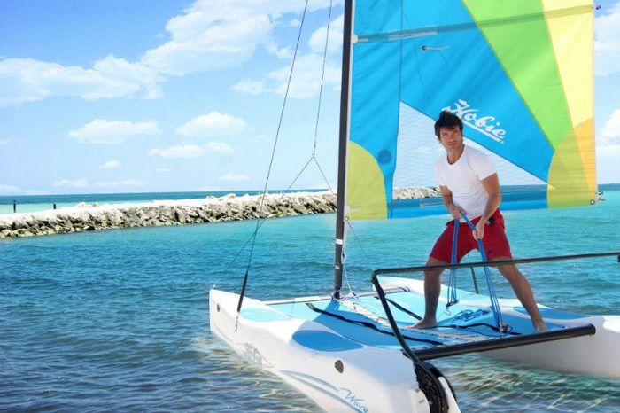 376263_221857494603241_531124529_n