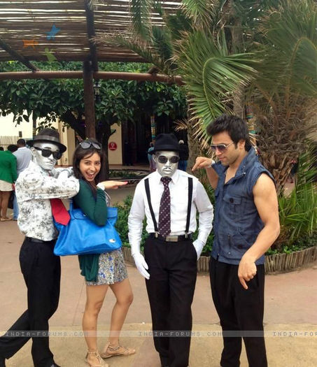 246081-rithvik-dhanjani-and-asha-negi - Asha Negi si Rithvik Dhanjani poze COOL