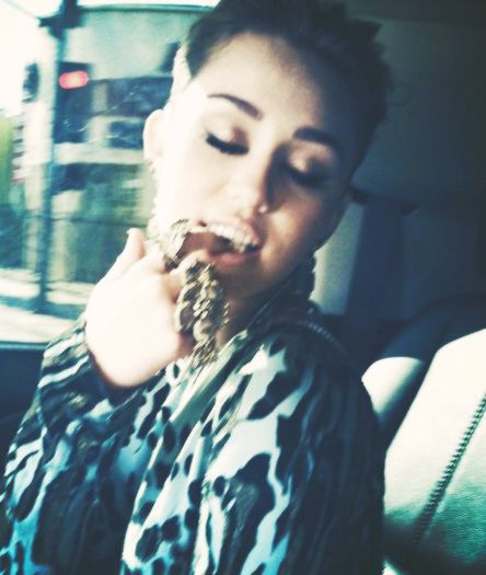 tumblr_miwfykw3XD1s2dkoro1_500_large