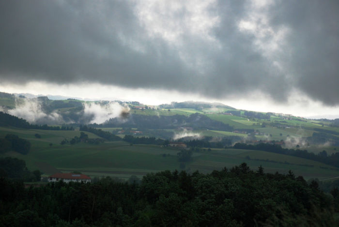 Vine ploaia - La tara in Austria