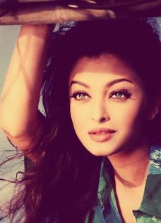 535525_548715548485935_1858479090_n - AISHWARYA RAI