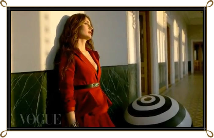  - Kareena Kapoor Hot Photoshoot Video For Vogue Magazine February