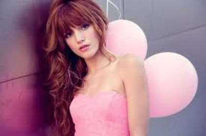 images - poze cu bella thorne