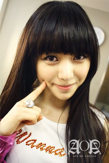 mina8