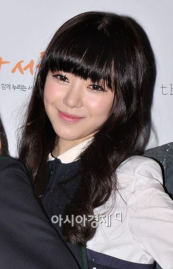 mina16 - AOA
