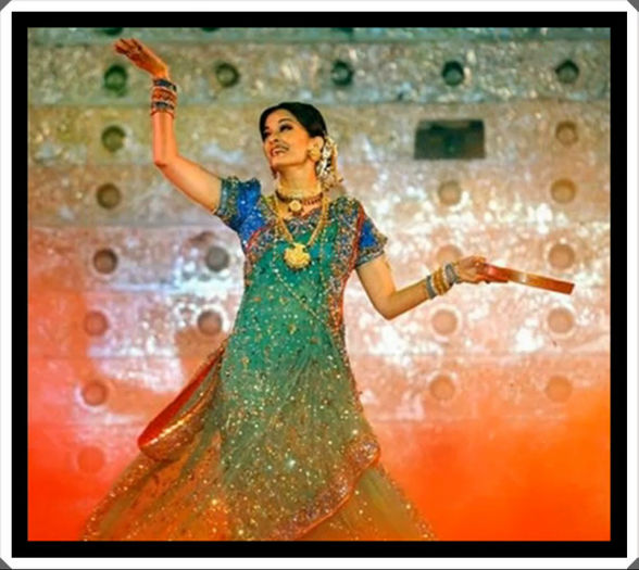  - Aishwarya Rai Beautiful Photos