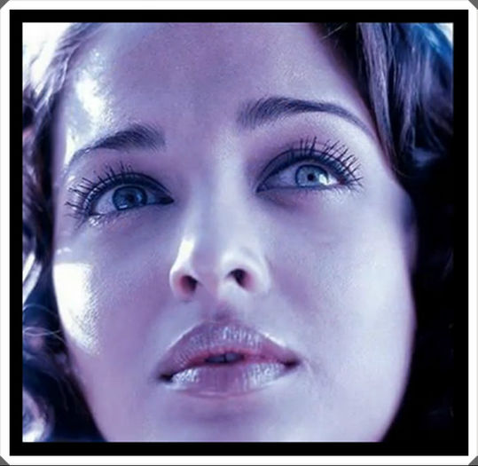  - Aishwarya Rai Beautiful Photos